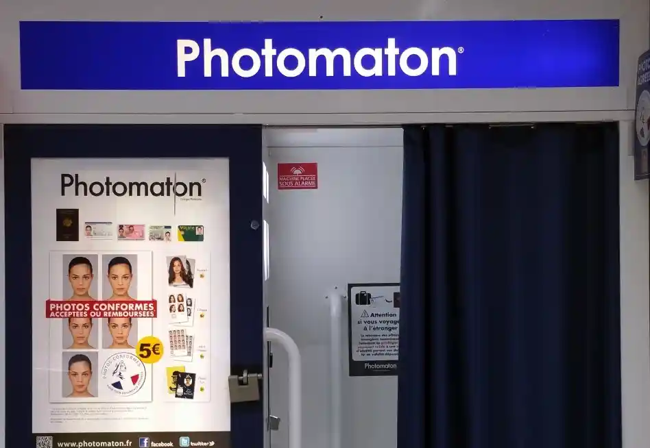 PHOTOMATON